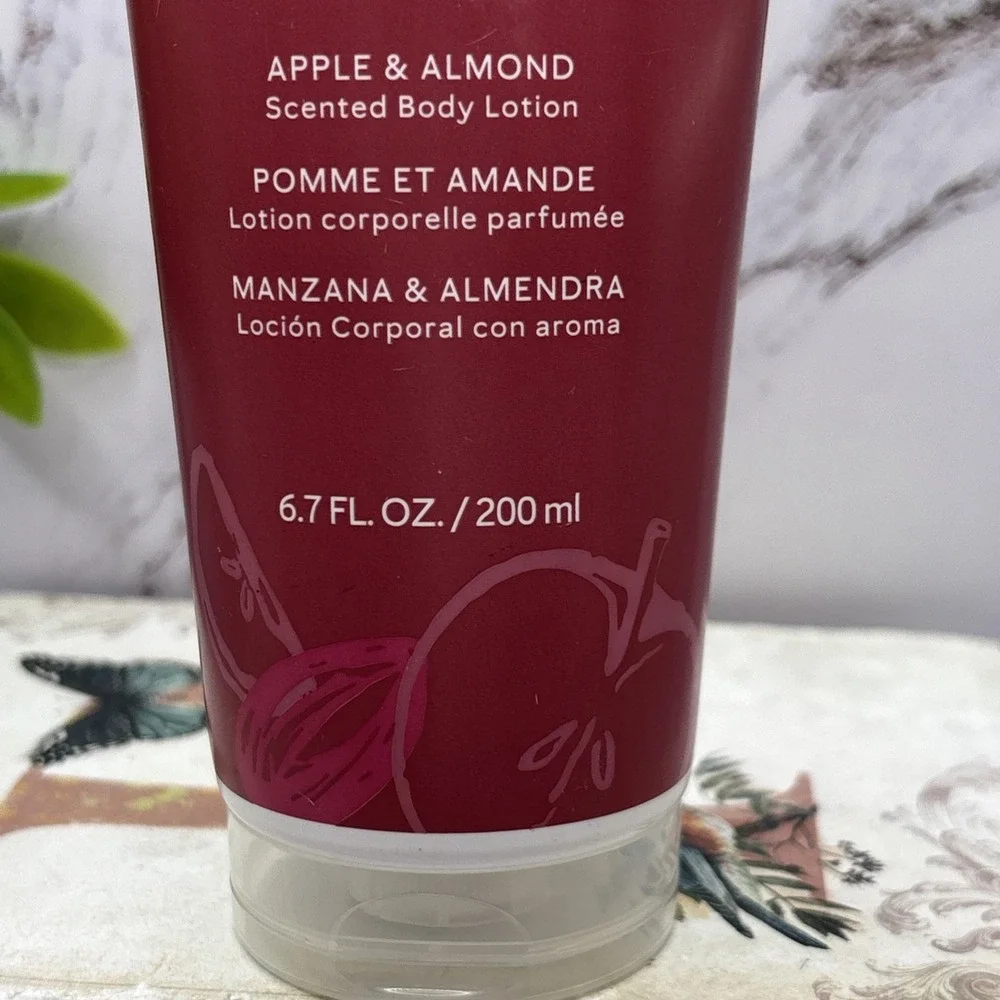 Mary Kay Apple & Almond‎ Scented Body Lotion 6.7 FL. OZ. New
